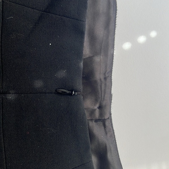 Club Monaco pencil skirt with front pleats and button details - Picture 5 of 5